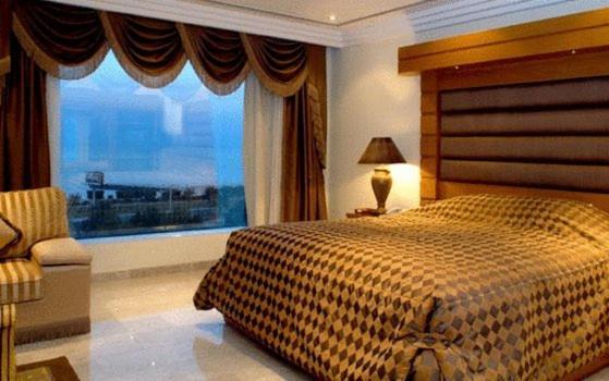 Mirage Suites Kuwait City Esterno foto
